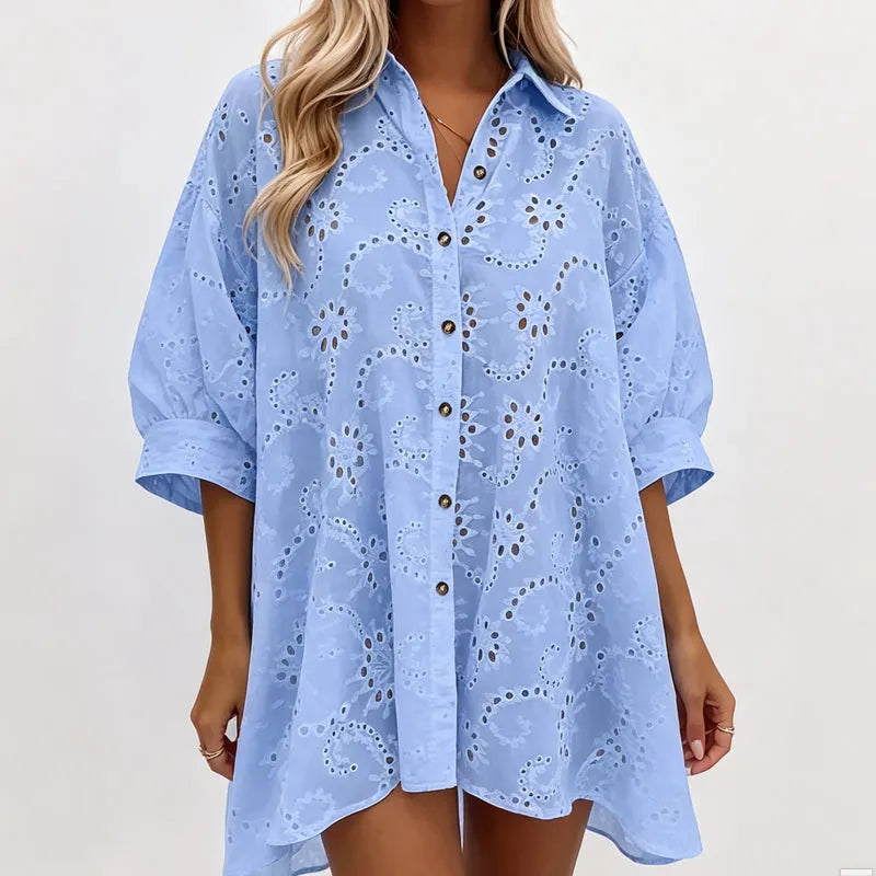 Amarielle - let broderet kjole med knapper foran