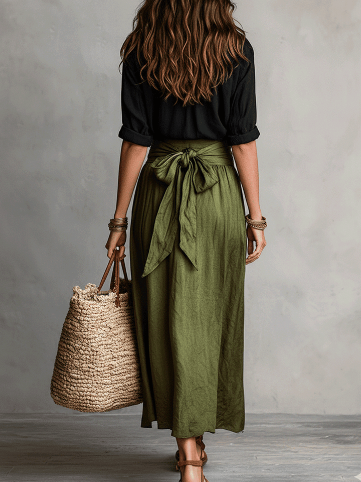 Estella - Elegant sæt med bluse og midi-nederdel