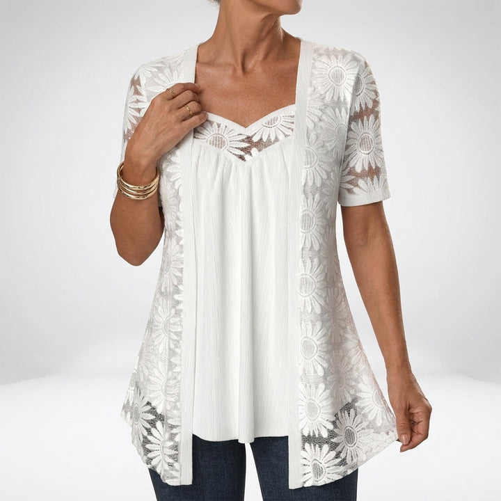Lucette - Elegant bluse med blondedetaljer