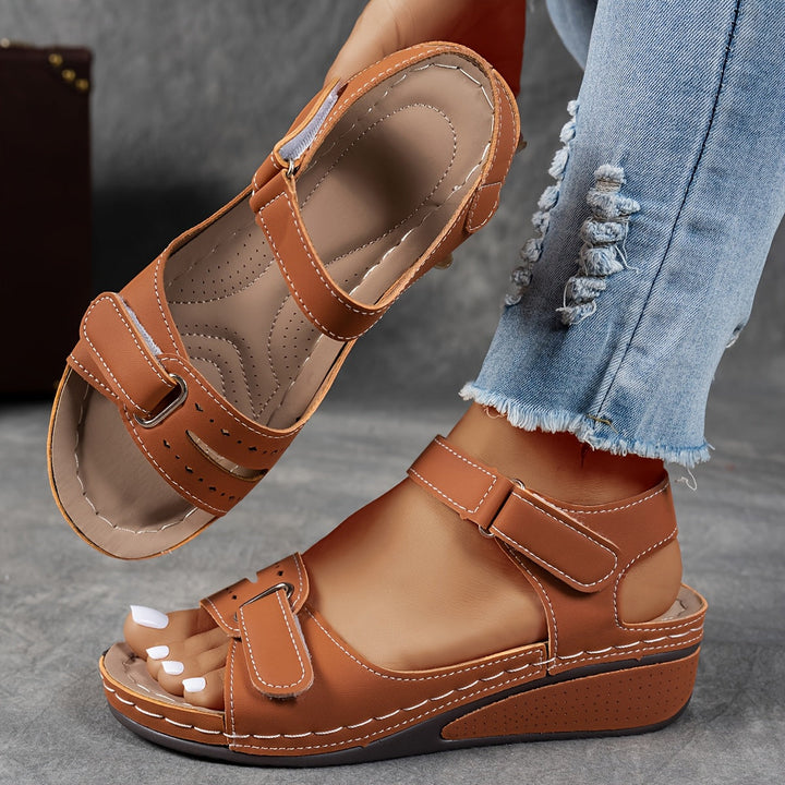 Quinnie - Støttende sandaler