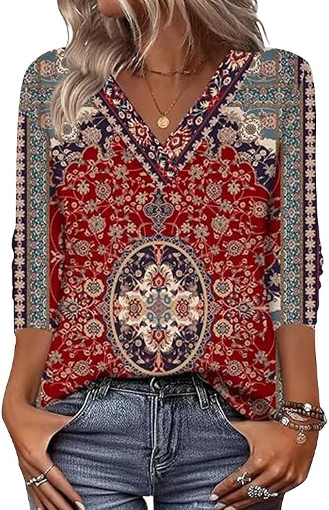 Arianwen - Blød bluse med V-udskæring og print