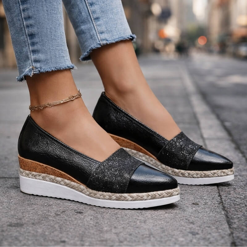 Kirsty - Funklende kilehælede sneakers