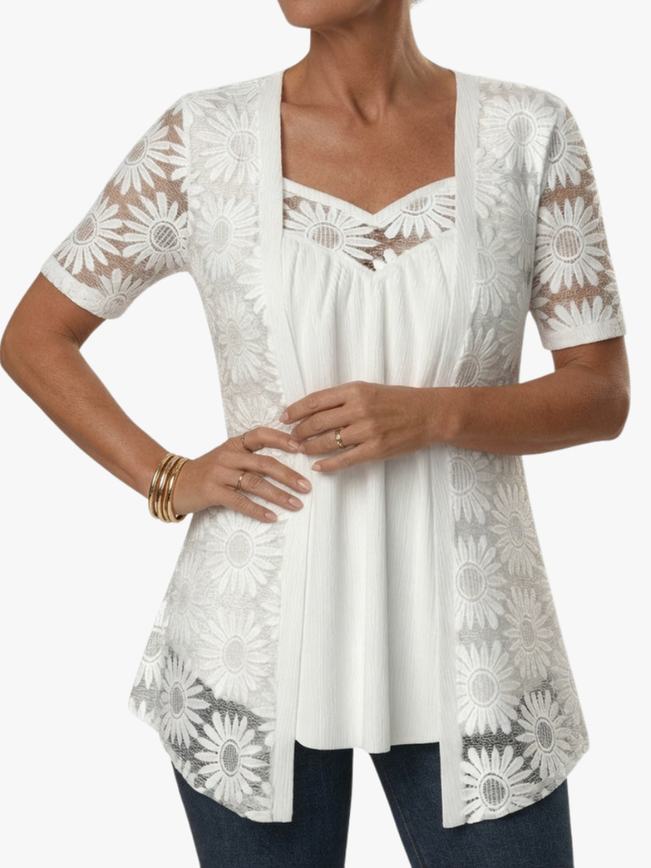Lucette - Elegant bluse med blondedetaljer