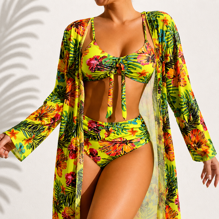 Brialise - figurformende højtaljet bikinisæt med kimono