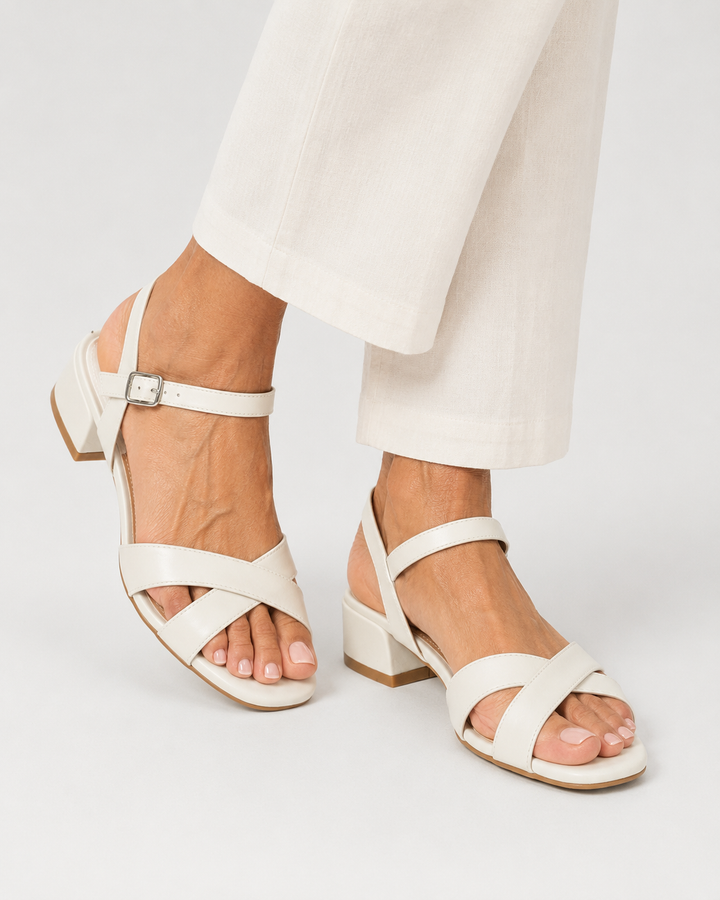 Abrielle - elegante sandaler med lav hæl