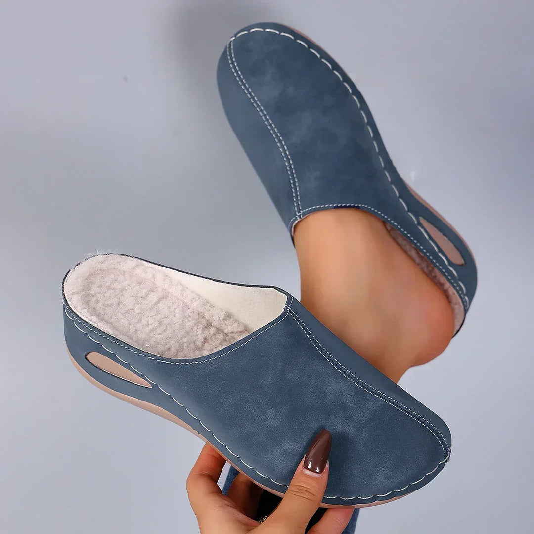 Arisca - Plyssede slip-on-tøfler