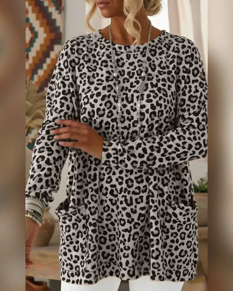 Calivelle - Langærmet soft-touch top med leopardprint