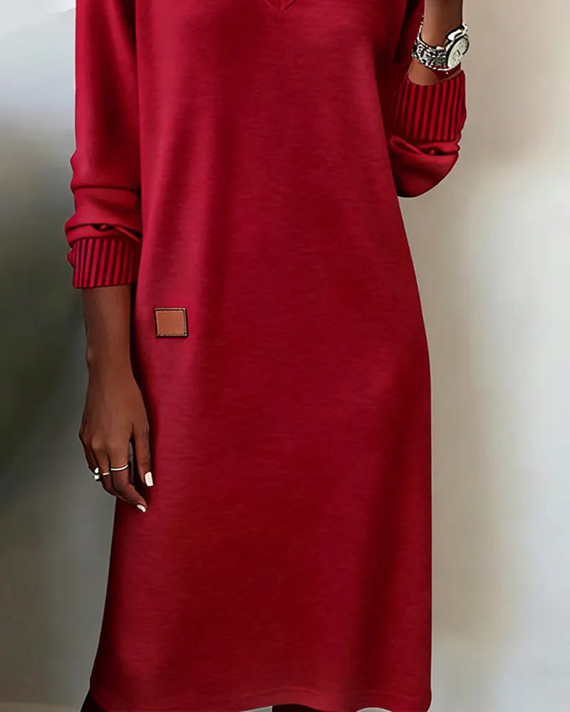 Galenique - Afslappet sweaterkjole med V-hals