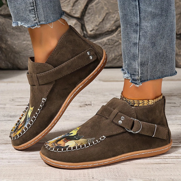 Cara - Komfortable loafers med spændedetalje
