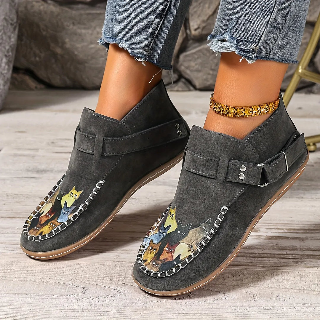 Cara - Komfortable loafers med spændedetalje