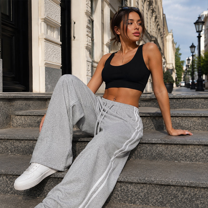 Adorielle - Sporty stribede bukser med vide ben