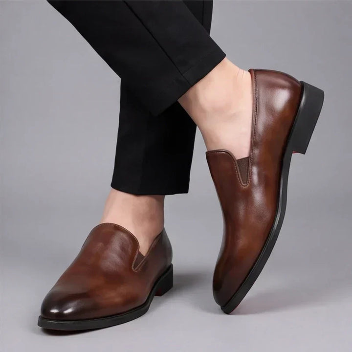 Dougie - Loafers med rød sål