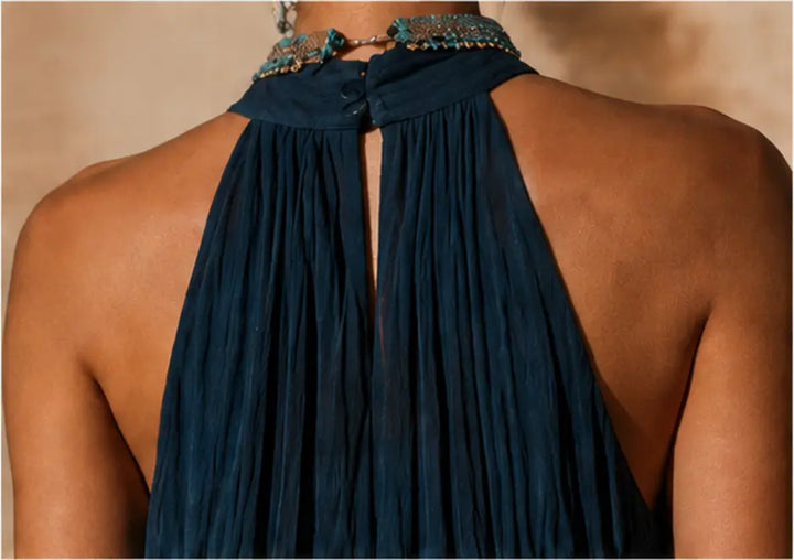 Calissa - Soft-touch halterneck maxikjole